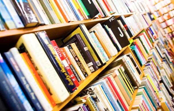 Image of books by Thomas Hawk via Flickr