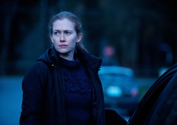 Mireille Enos as Detective Sarah Linden, 'The Killing' Season 2