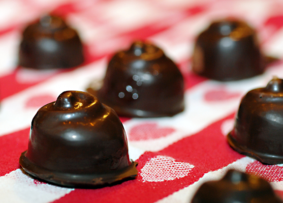 Chocolate Covered Cherries via Elanas Pantry via Flickr (http://www.flickr.com/photos/elanaspantry/3267771134/)